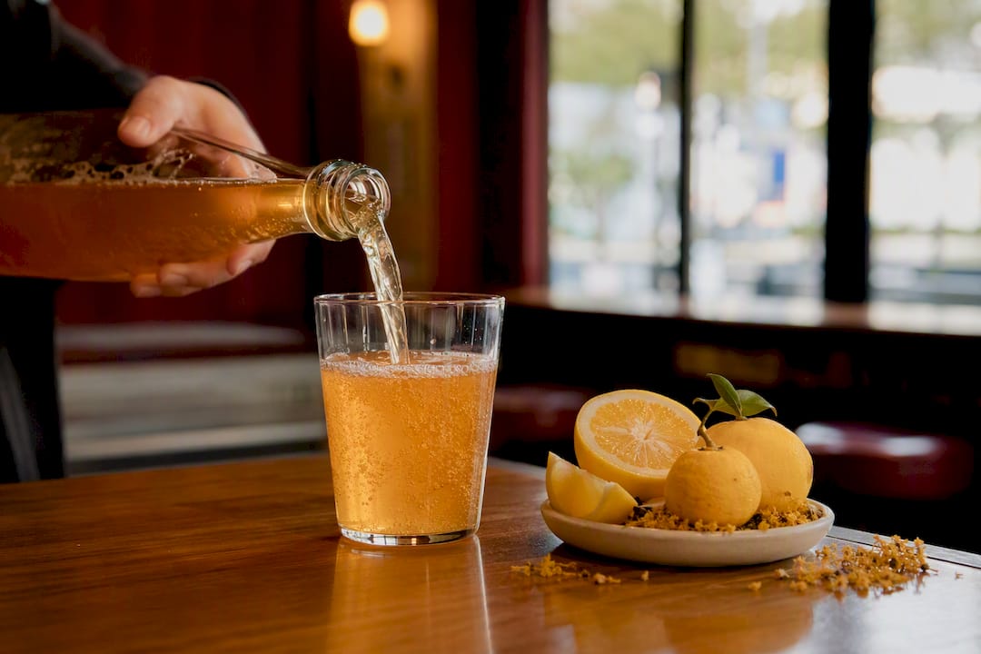 Kombucha Side Effects: Real Risks and How to Drink It Safely